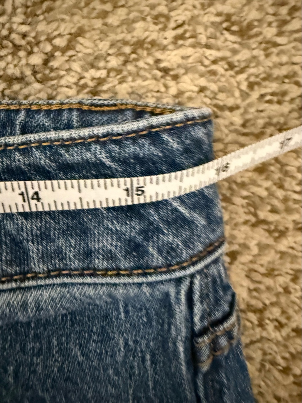 Barrel Jeans Diagonal Seam Time and Tru Blue High-Rise Straight Jeans Size 12 - Picture 3 of 6